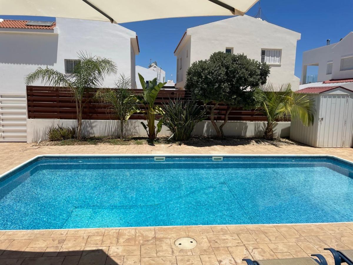 Sol Y Mar Malama Villa Paralimni Exterior photo