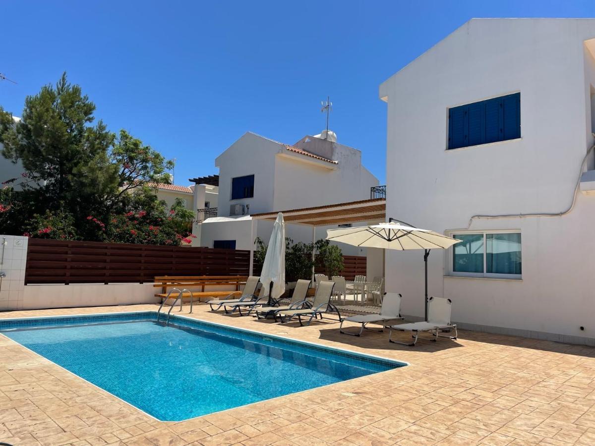 Sol Y Mar Malama Villa Paralimni Exterior photo